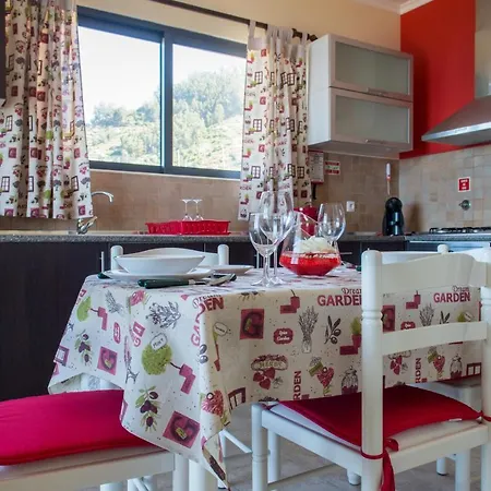 “venik House” Sea_mountains_relaxing_barbecue *